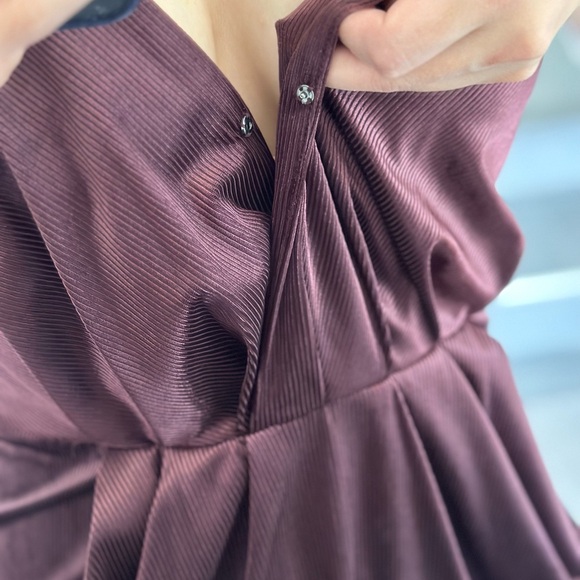 BCBGeneration Drape Pocket Cami Dress in
Mahogany - Picture 4 of 5